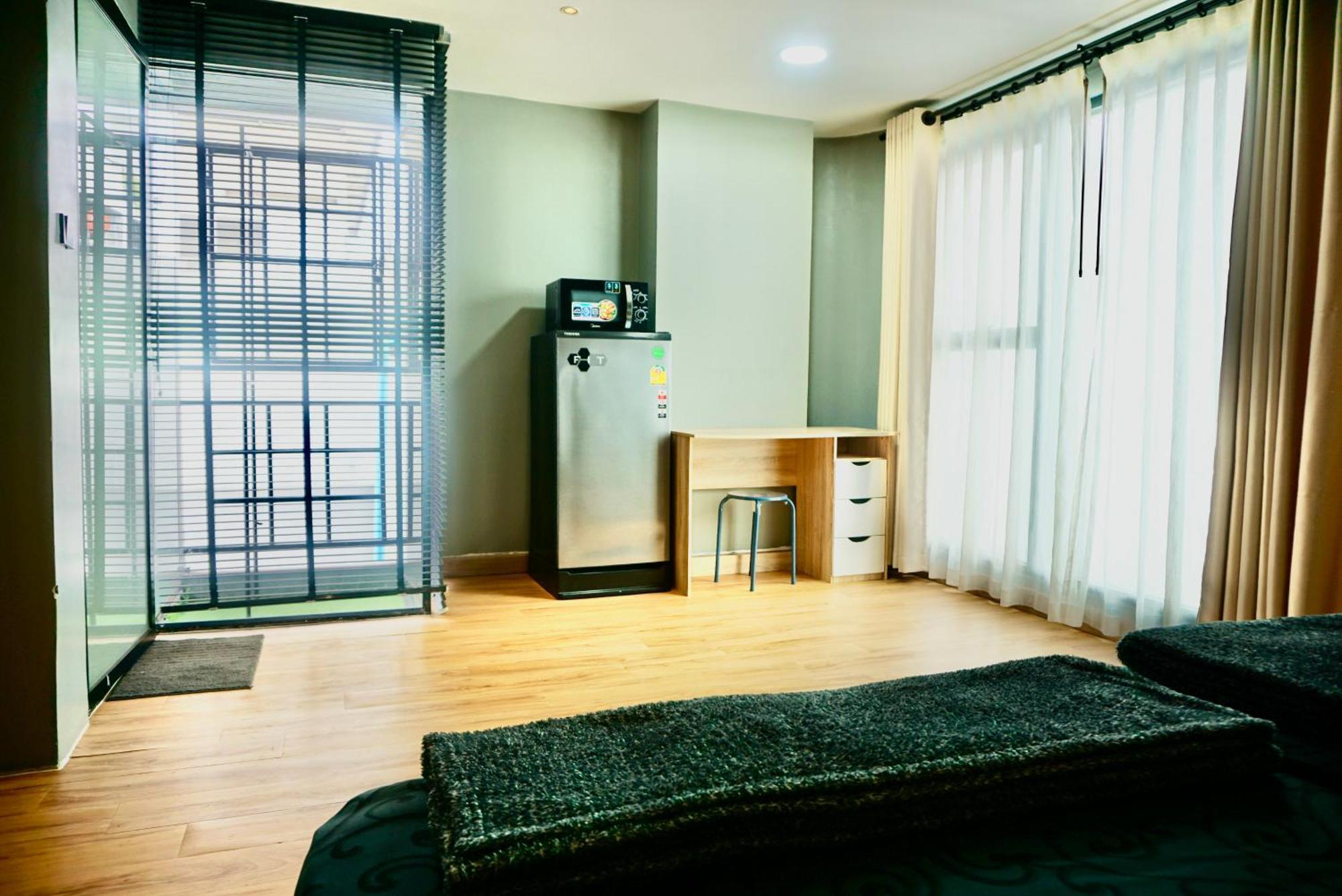 Hip And Funky Apartment Silom Soi 3, With Rooftop View Bangkok Extérieur photo